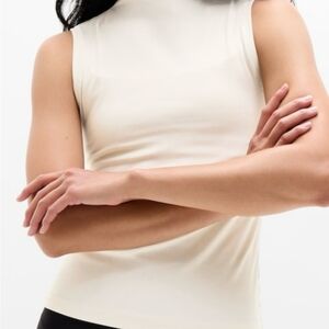 EUC Athleta Signature Rib Mock Neck Tank Bone Size M Discontinued